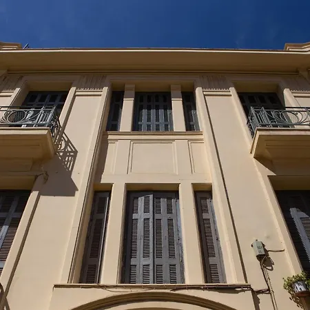 Plato'S Square Apartments-2